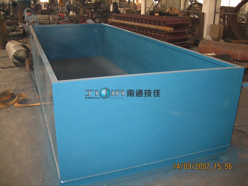 日用油箱油罐的生產(chǎn)過(guò)程