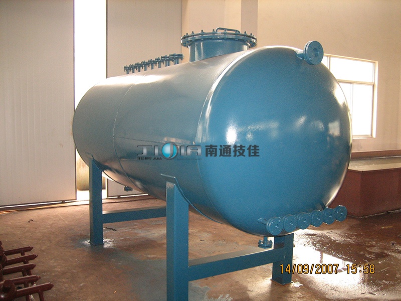 日用油箱油罐的生產(chǎn)過(guò)程